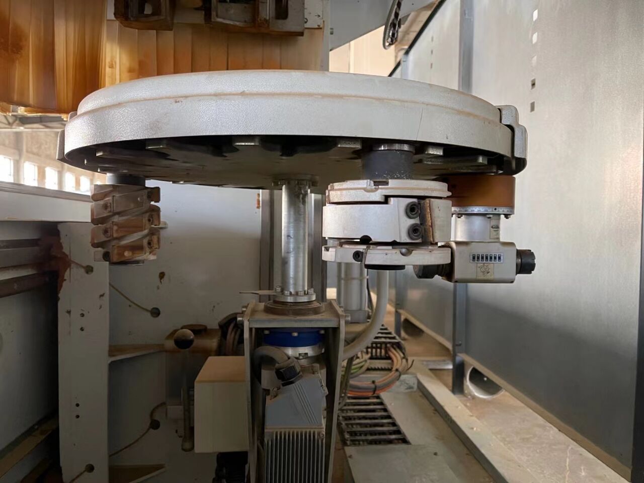 現(xiàn)貨供應(yīng)進(jìn)口電子鋸，加工中心 二手進(jìn)口電子鋸