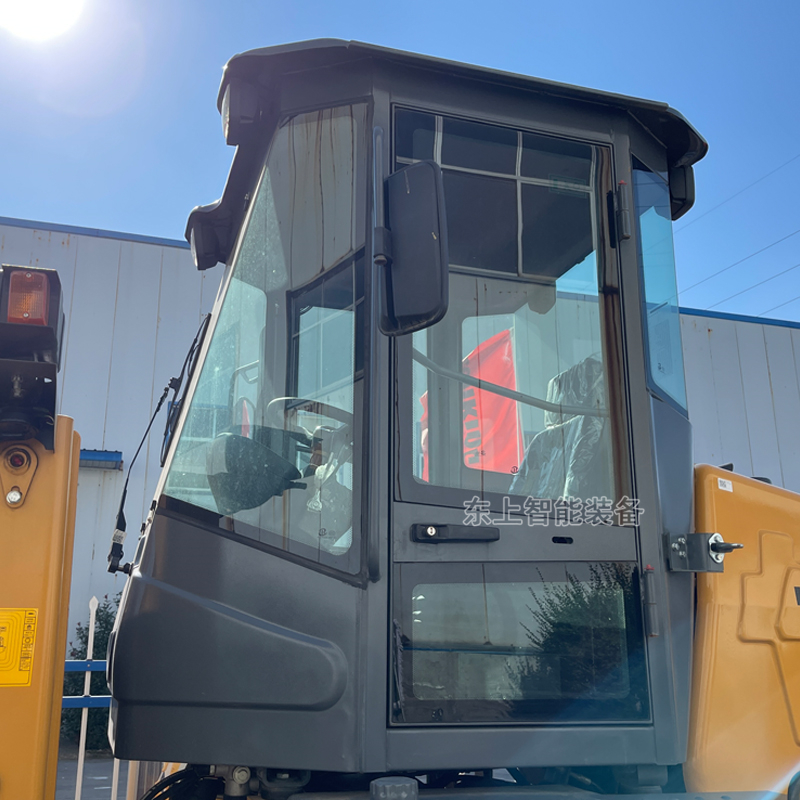 龍工裝載機(jī)駕駛室LG932N駕駛樓配件儀表臺儀表盤總成