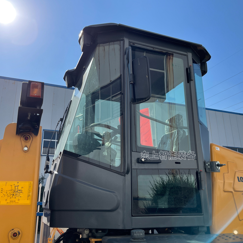 龍工裝載機(jī)駕駛室LG932N駕駛樓配件儀表臺儀表盤總成