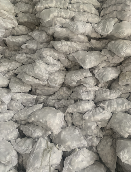 雪花白石子供應(yīng)商_廠家報(bào)價(jià)_生產(chǎn)廠家_生產(chǎn)商【南京市六合區(qū)創(chuàng)世雨花石廠】