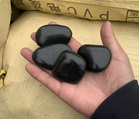 黑色鵝卵石多少錢_生產(chǎn)廠家_生產(chǎn)商_廠商【南京市六合區(qū)創(chuàng)世雨花石廠】 黑色鵝卵石工廠