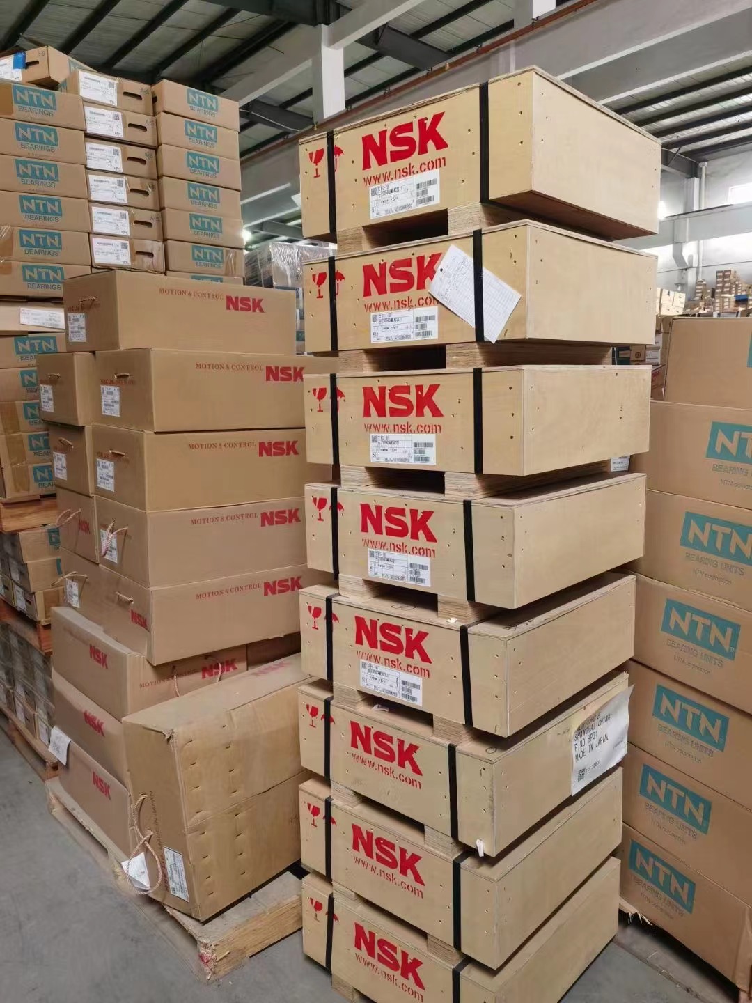 上?；比輰崢I(yè)NSK 調(diào)心滾子軸承 進口軸承 礦山軸承 現(xiàn)貨發(fā)貨