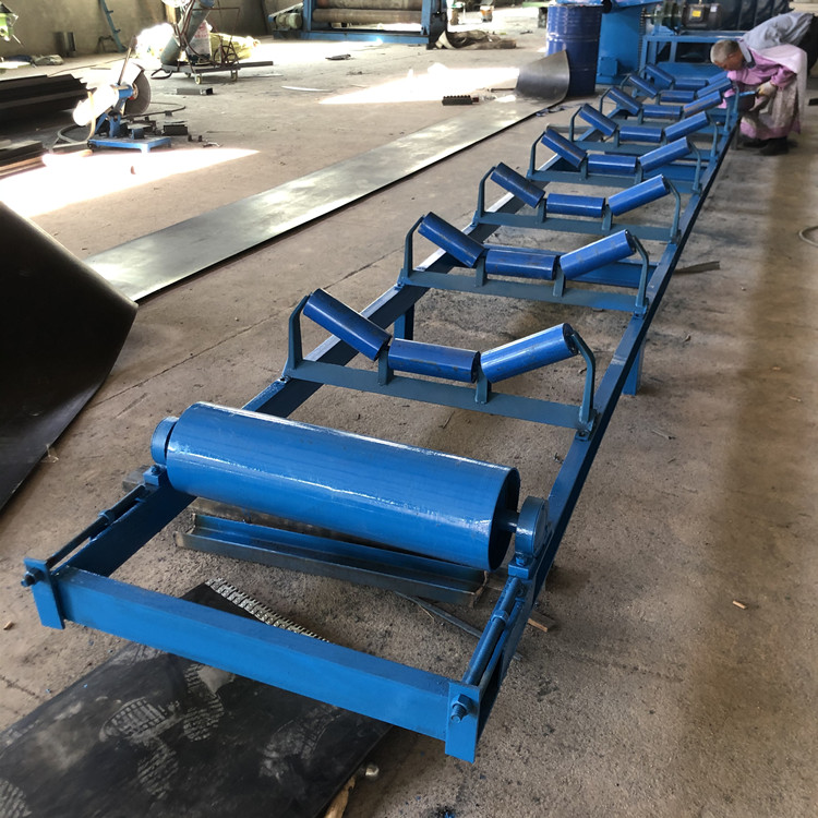 皮帶輸送機(jī)礦石輸送帶給礦送料機(jī)礦山砂石廠爬坡傳送