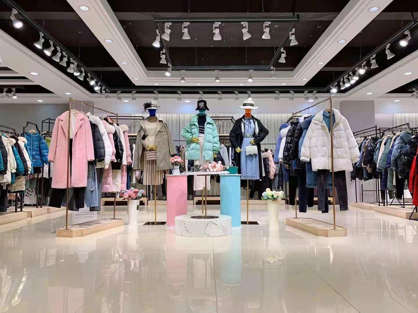 高端知 名品牌瑪荻斯娃秋精 品品牌折扣女裝尾貨批發(fā)