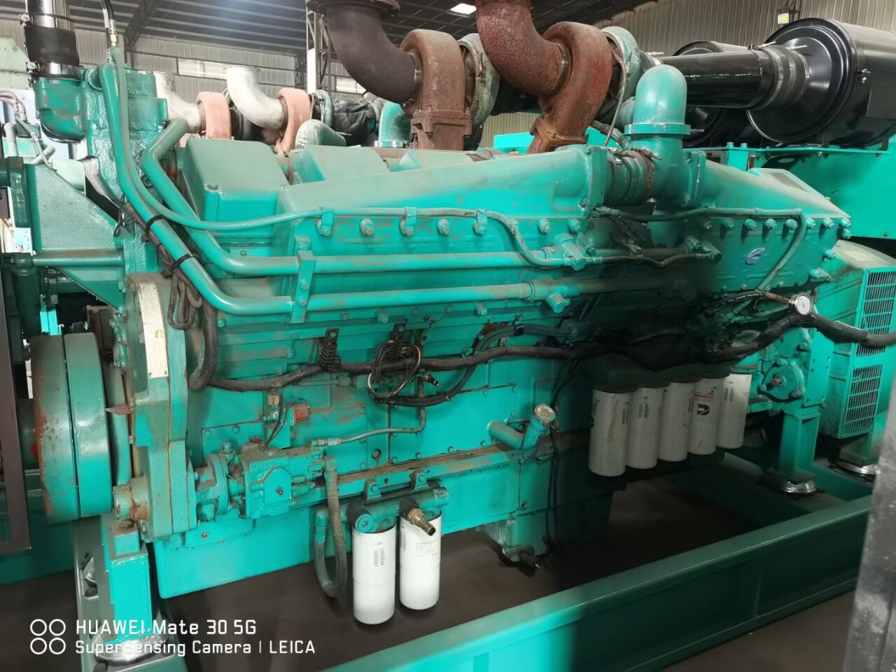 轉(zhuǎn)讓二手 康明斯1120kw發(fā)電機(jī)組