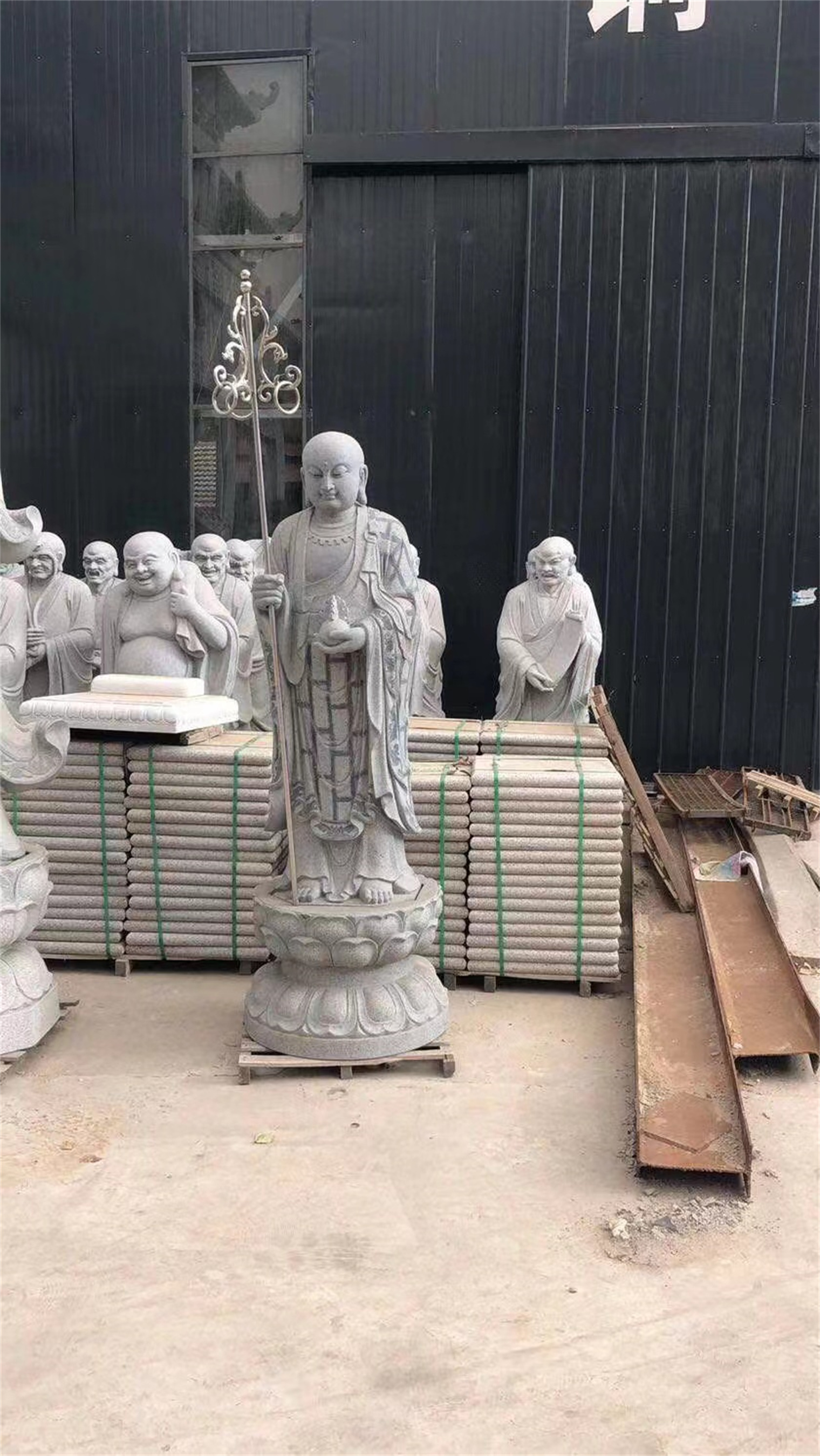 石雕地藏王雕塑批發(fā)   石雕地藏王雕塑供應(yīng)商