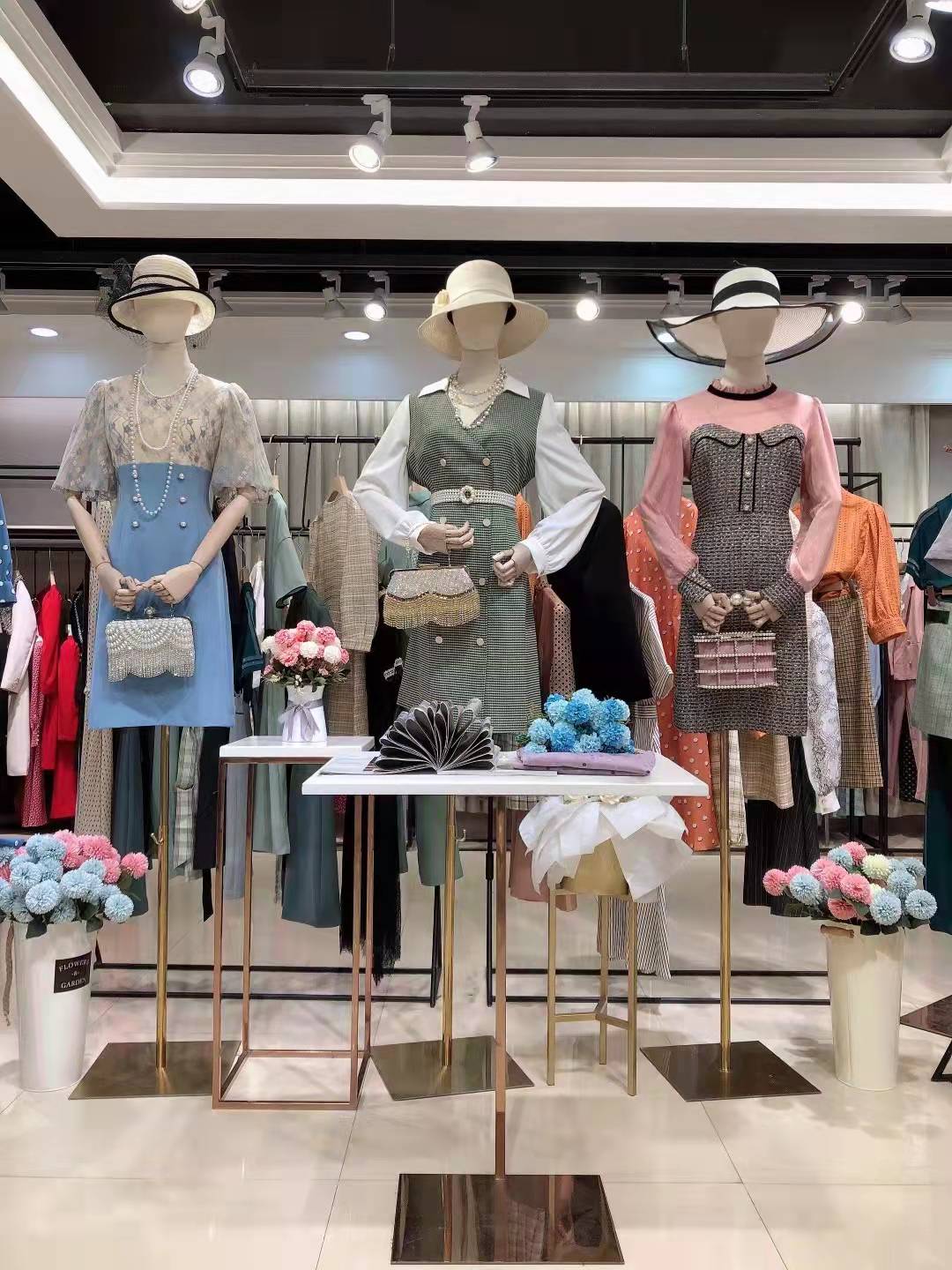 品牌恩裳2022春精 品品牌女裝尾貨批發(fā)供應(yīng)商