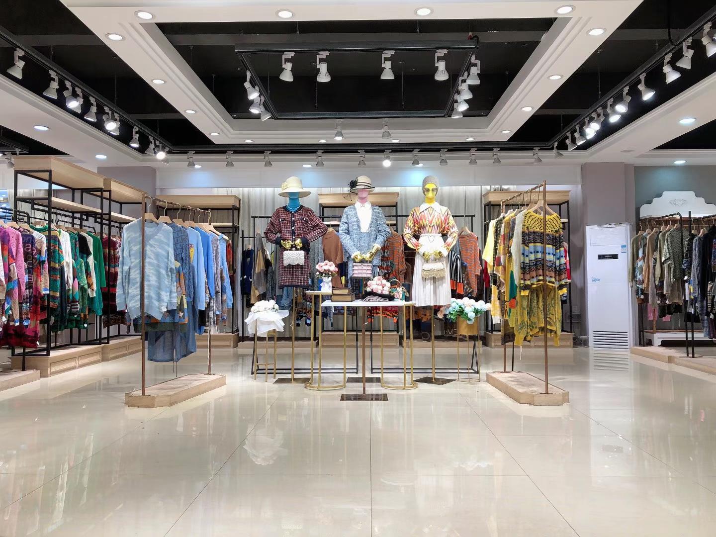 知 名品牌Only Queen2022春女裝一手貨源批發(fā)市場