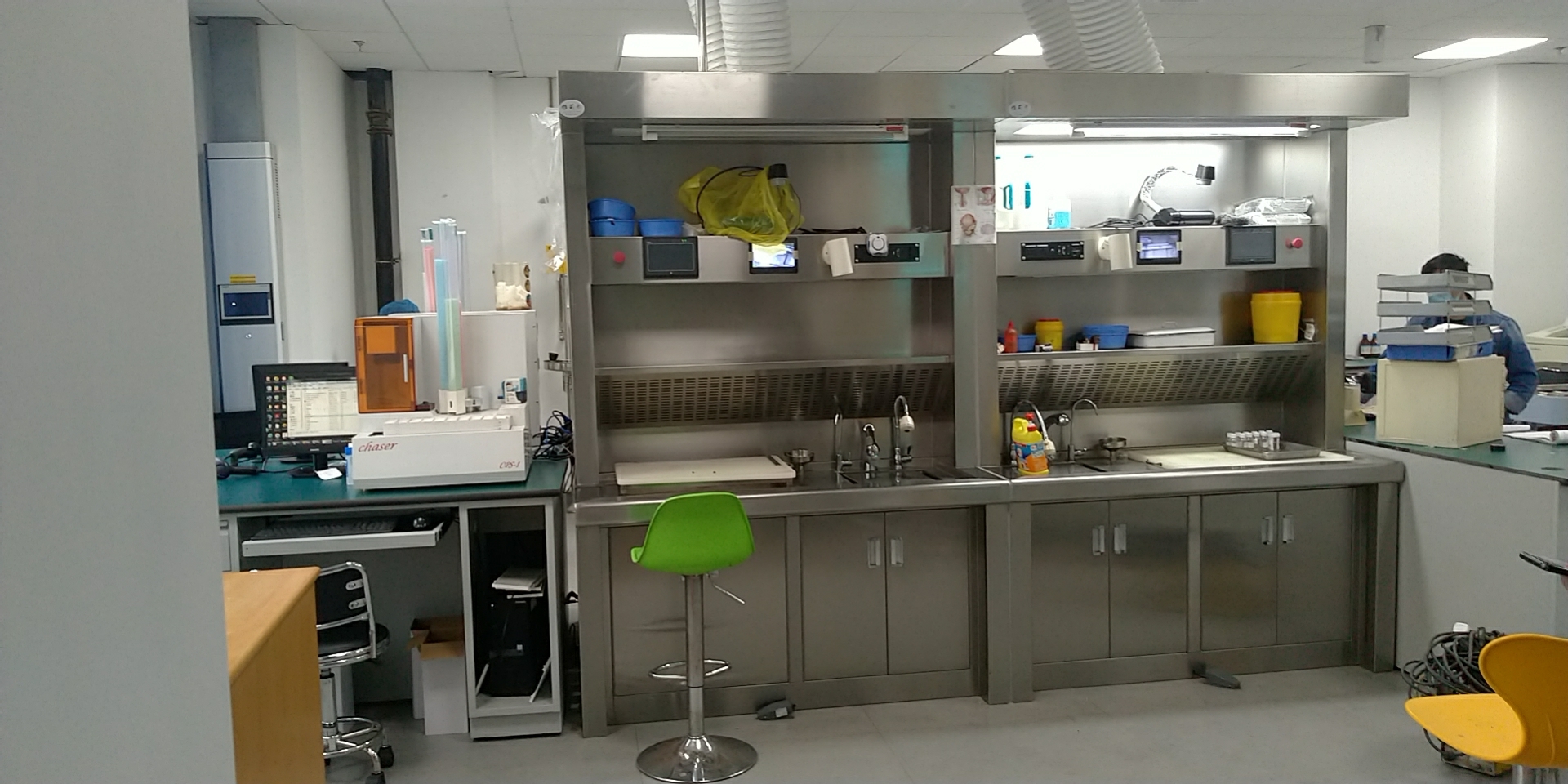 湖北不銹鋼病理取材臺價格，不銹鋼病理取材臺生產(chǎn)廠家、批發(fā)、價格（武漢沃邦取材臺廠電話）