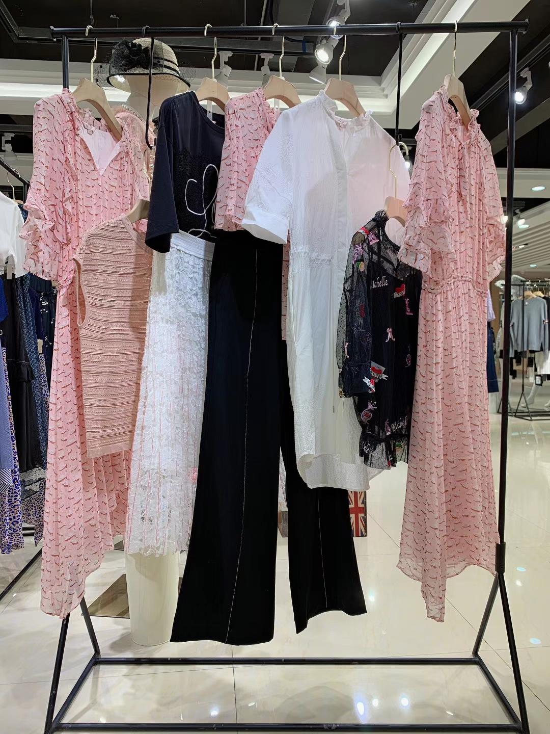 【摩薩克】22夏高 端專柜品牌女裝庫存尾貨實體直播一手貨源直批