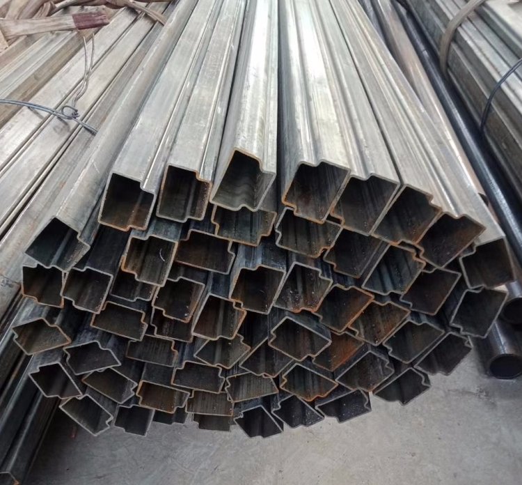 厚壁異型管哪里有  厚壁異型管多少錢