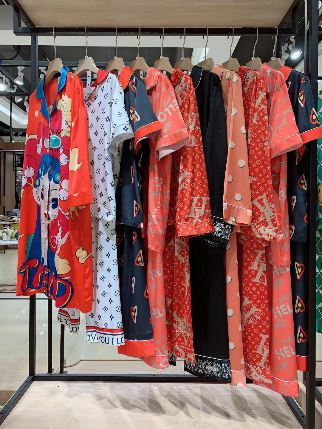 羅佧家秀居服22春品牌女裝貨源廠家直批庫存尾貨打包走份