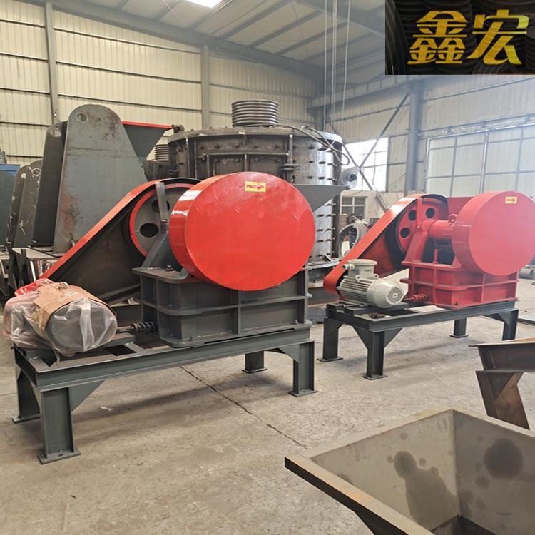 鑫宏 移動建筑垃圾破碎設(shè)備 采石場粗破機 供應定做