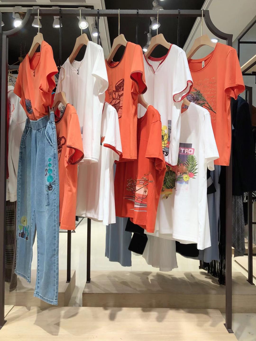 衣之莊園22夏品牌女裝庫(kù)存時(shí)尚春裝上衣品牌折扣批發(fā)