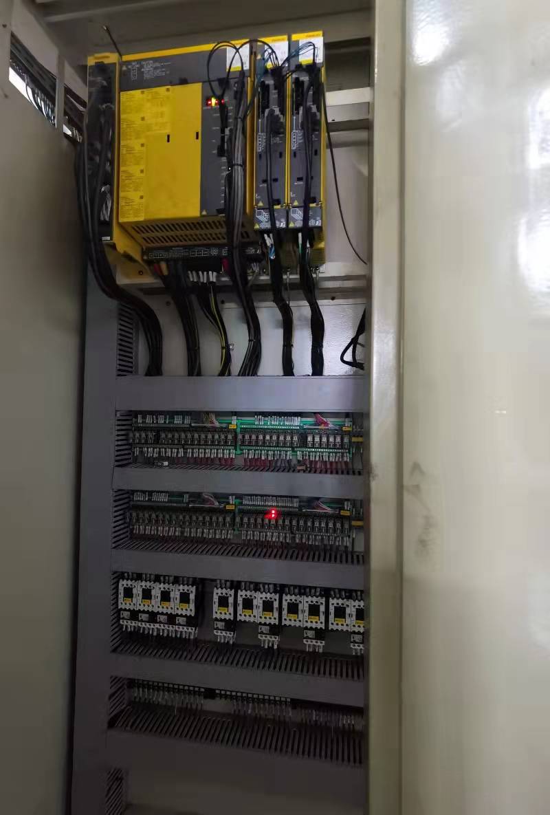 出售日本東芝130鏜銑加工中心BTD13-R22進(jìn)口二手?jǐn)?shù)控鏜床