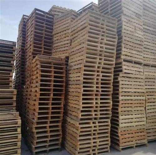 定做木托盤(pán) 免蒸熏雙面卡板 實(shí)木托盤(pán) 搬運(yùn)單元物資
