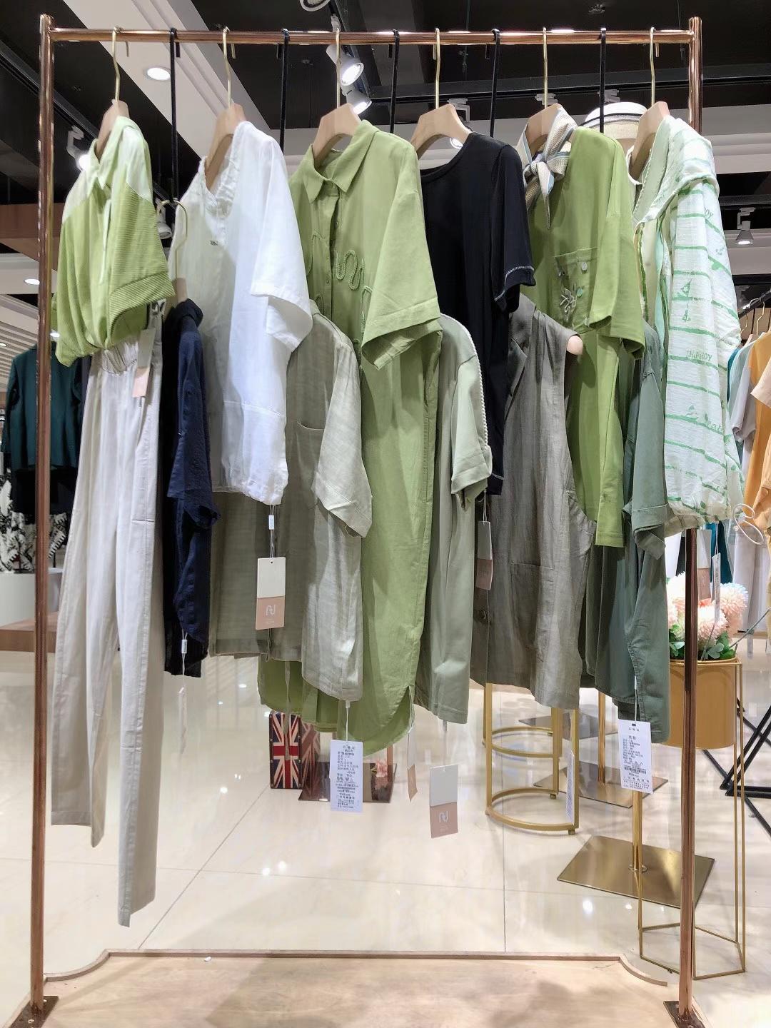 品牌納爾布&苒默2022夏直播女裝折扣尾貨供應(yīng)商