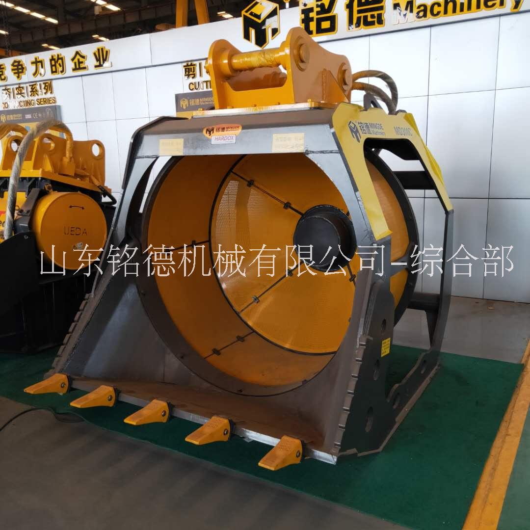 山東小松挖機配套液壓篩分斗 旋轉(zhuǎn)篩分現(xiàn)貨直銷