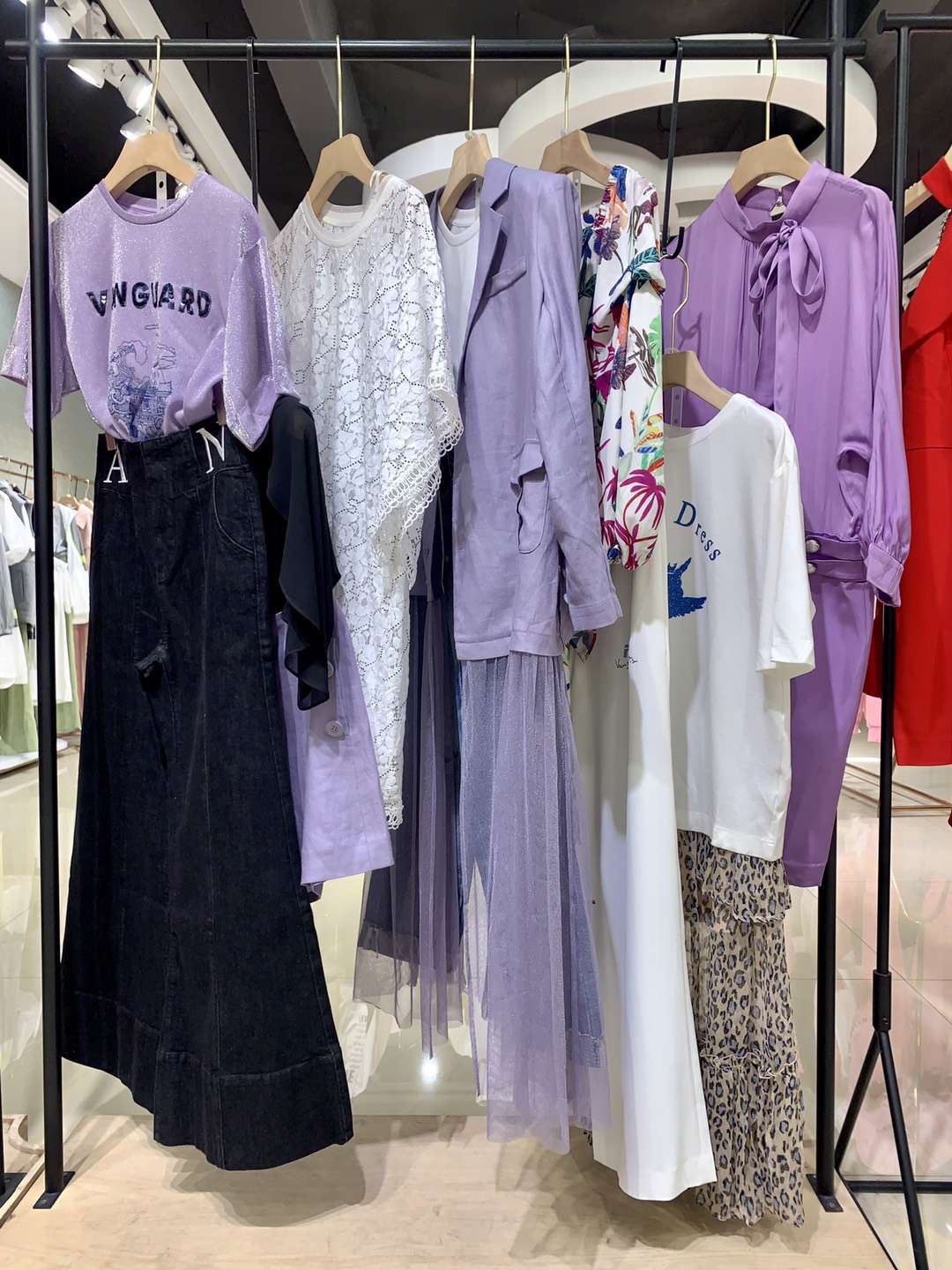 高端氣質(zhì)品牌芭蒂娜2022春女裝折扣庫(kù)存尾貨份