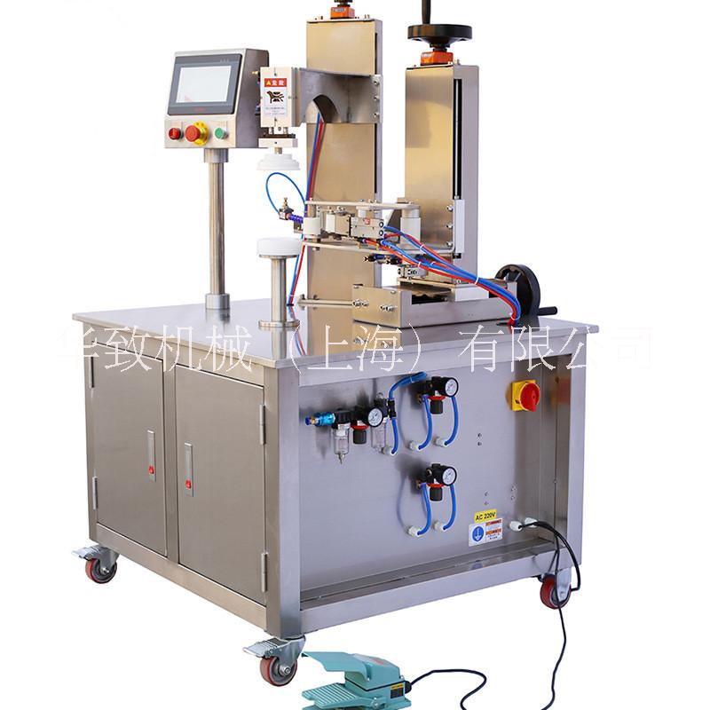 糖果盒膠帶封口機(jī) 桃酥餅干自動(dòng)包裝機(jī) 曲奇餅干盒膠帶打包機(jī) 巧克力盒糖果盒膠帶封口機(jī)