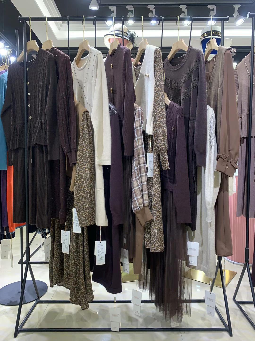【愷撒迪納歐美連衣裙】21冬品牌折扣女裝 品牌毛衣女裝專柜正 品直播貨源