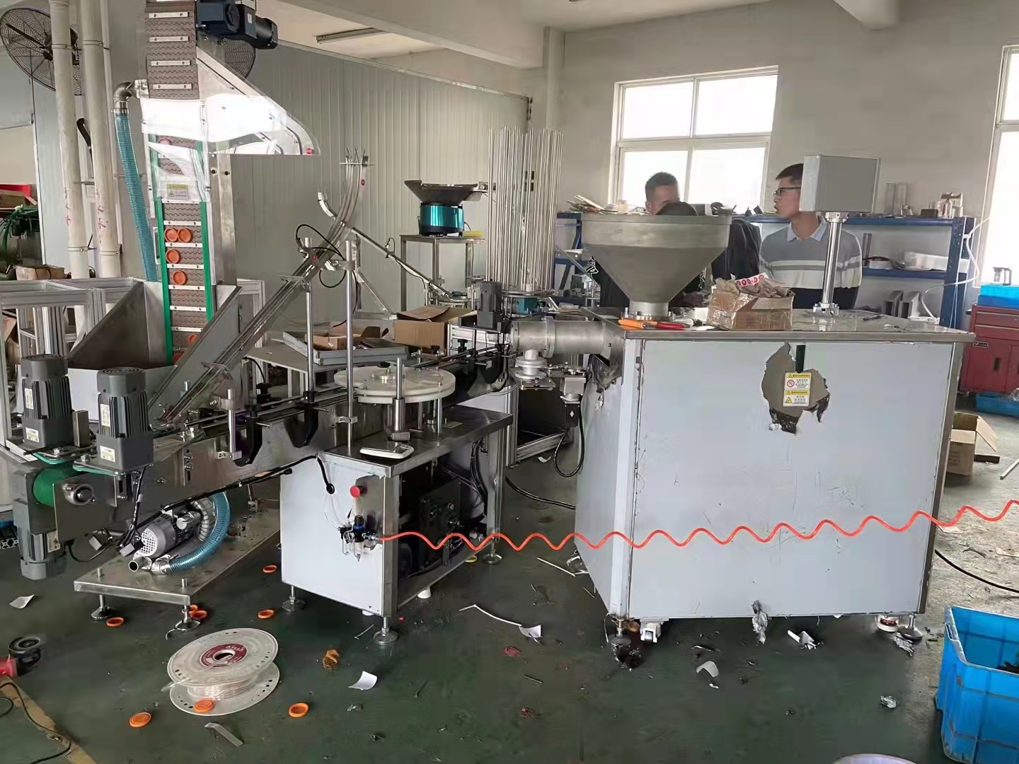 膏體自動(dòng)擠出分切包裝機(jī)