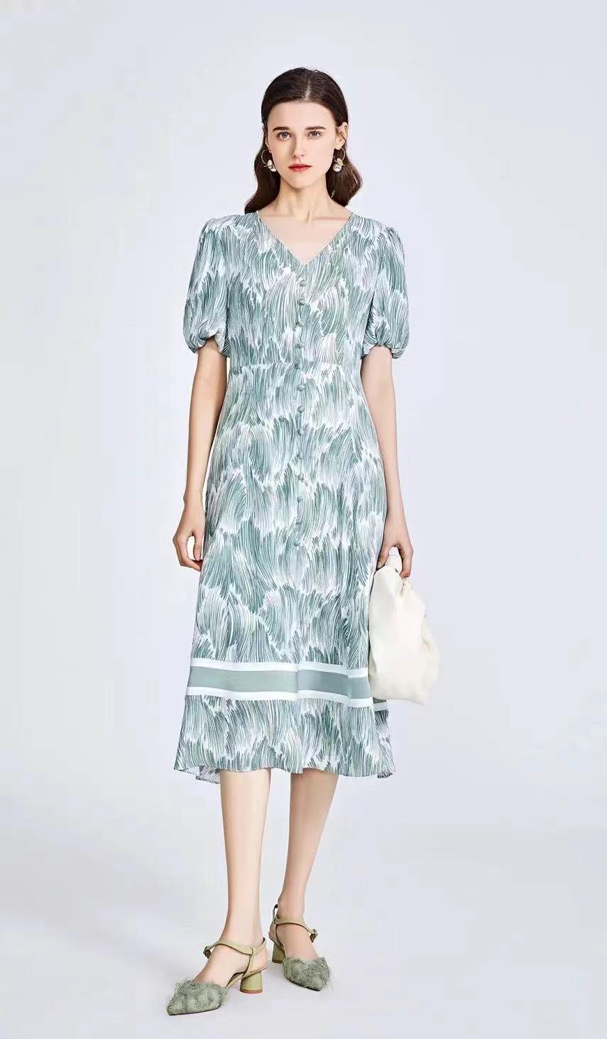 高端輕奢品牌迪笛歐 2022春折扣女裝店庫存尾貨批發(fā)