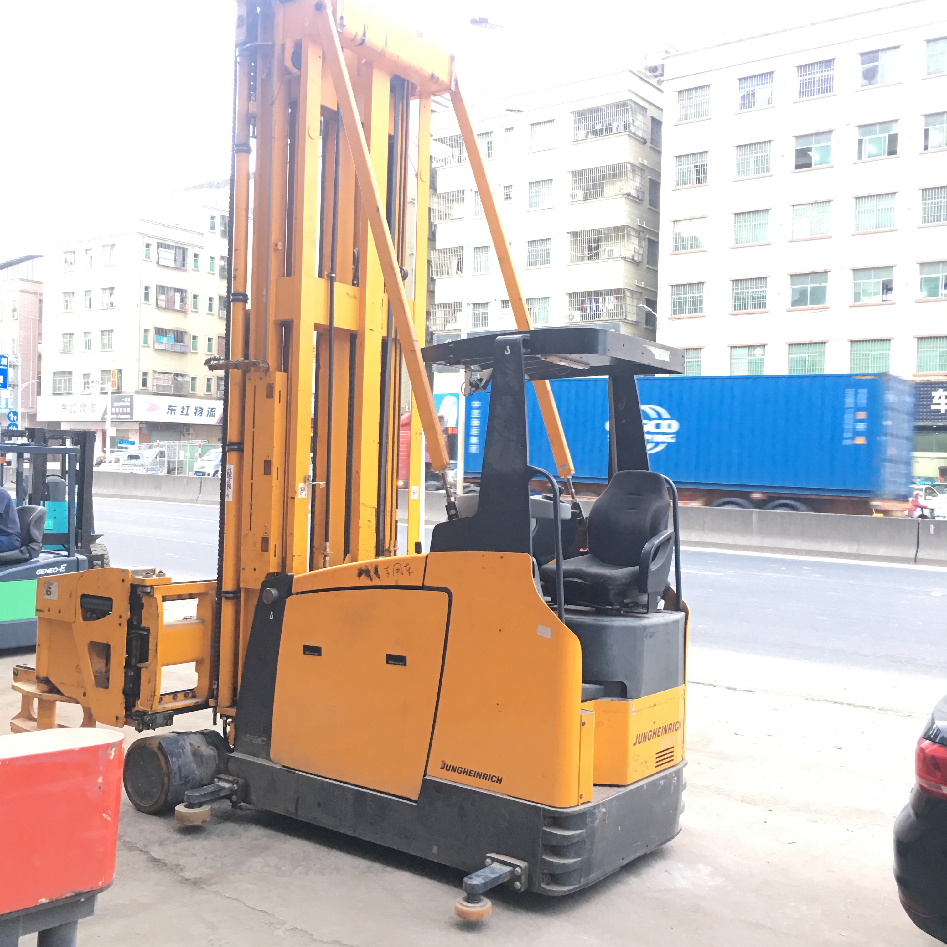 二手*力升高10米三向叉車 *力三向叉車