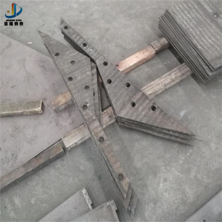 堆焊耐磨襯板價(jià)格 復(fù)合堆焊耐磨板 硬面堆焊耐磨板生產(chǎn)廠家