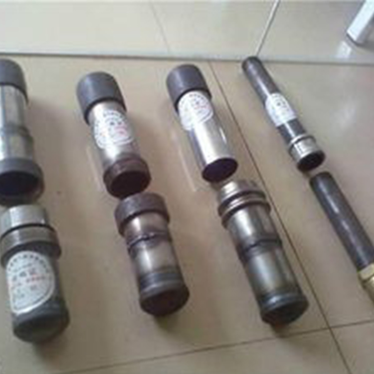 螺旋式套筒式鉗壓式 法蘭式聲測管廠家