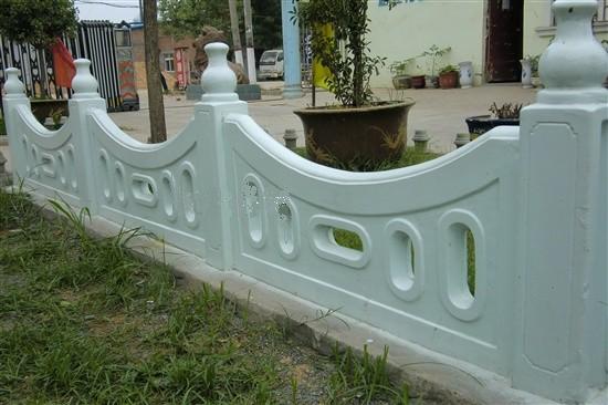 山東德州供應(yīng)仿石橋欄 水泥預(yù)制橋欄生產(chǎn) 多種規(guī)格可選