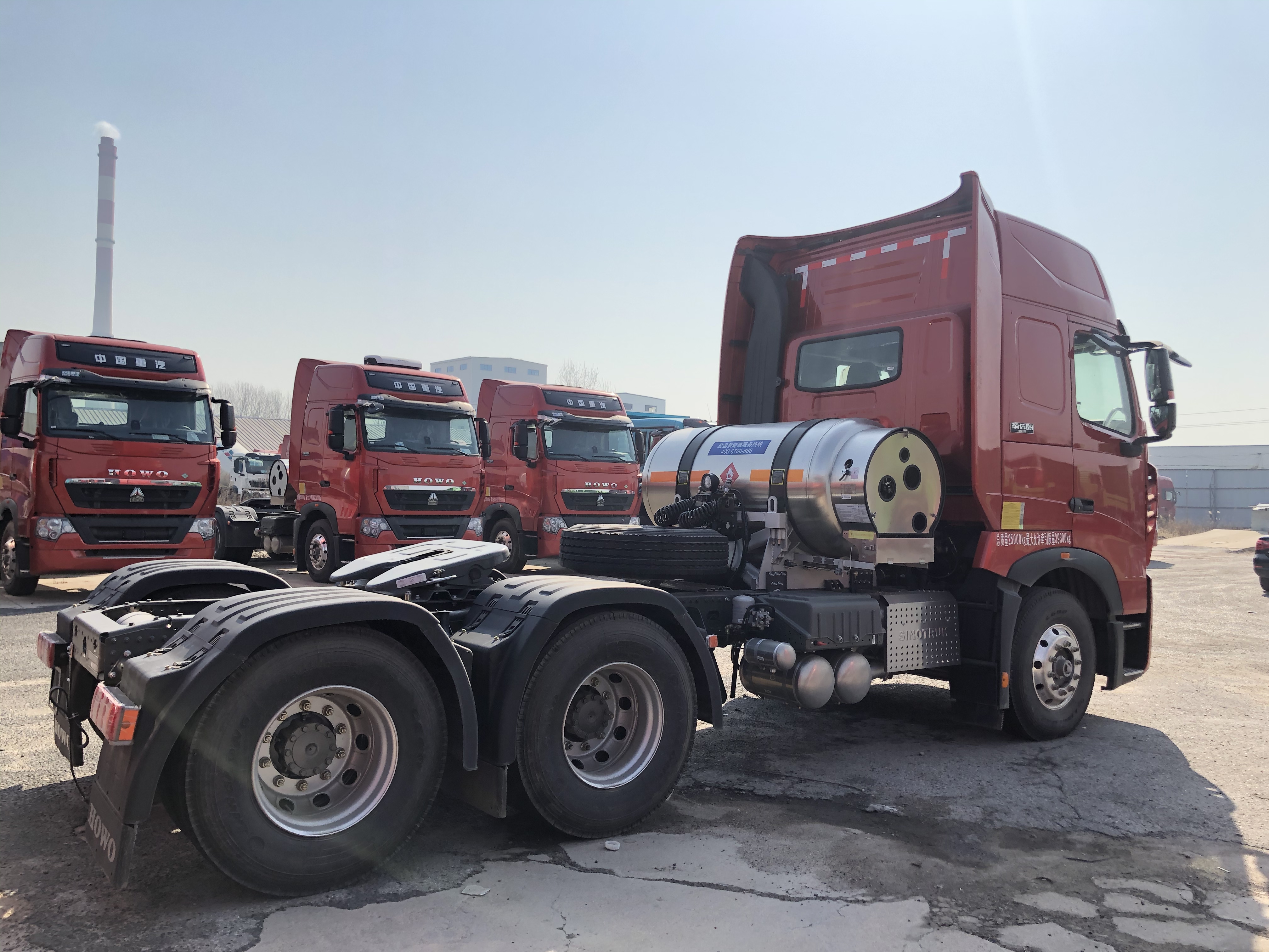 重汽豪沃T7天然氣牽引車共求信息廠家供貨，【坤德汽車貿(mào)易有限公司】