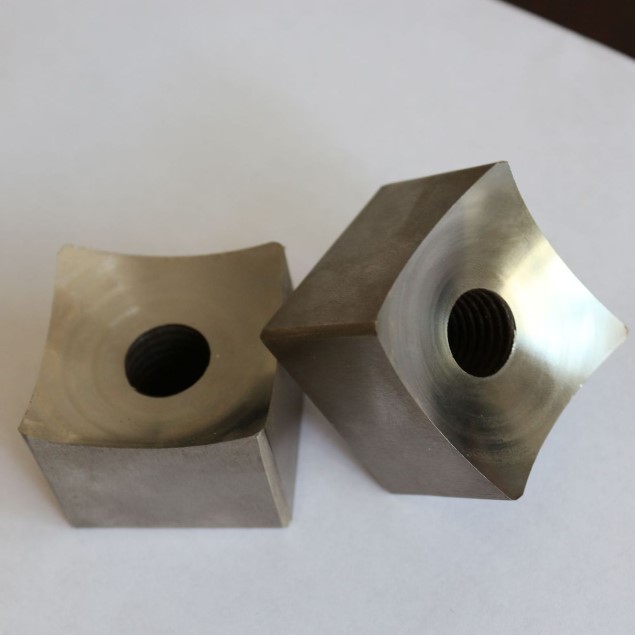 廠銷撕碎機* 粉碎機* 破碎機 單軸撕碎機用*