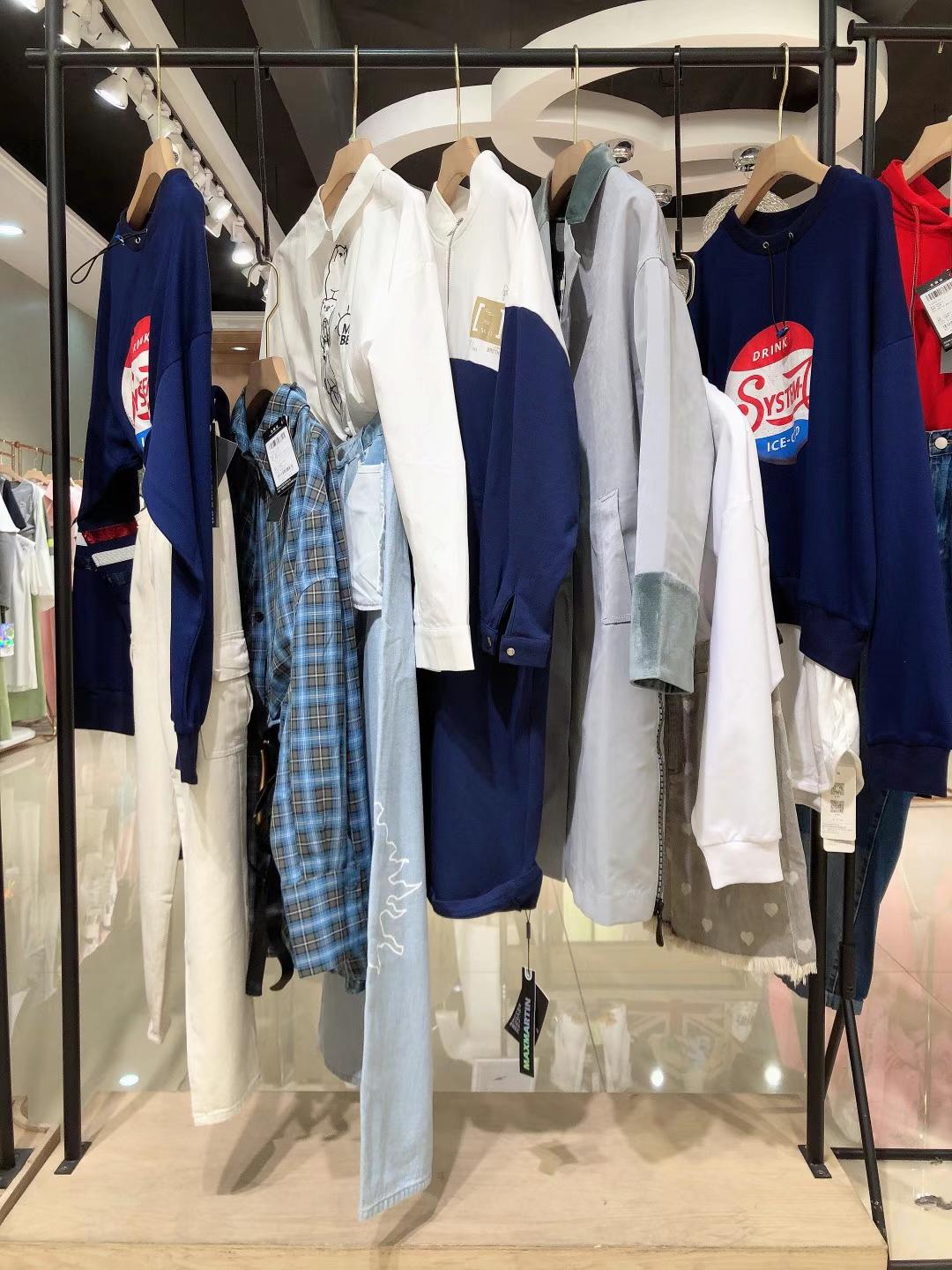 時尚女裝瑪瑪綈2022春款深圳品牌折扣女裝貨源廠家直 銷庫存尾貨打包走份