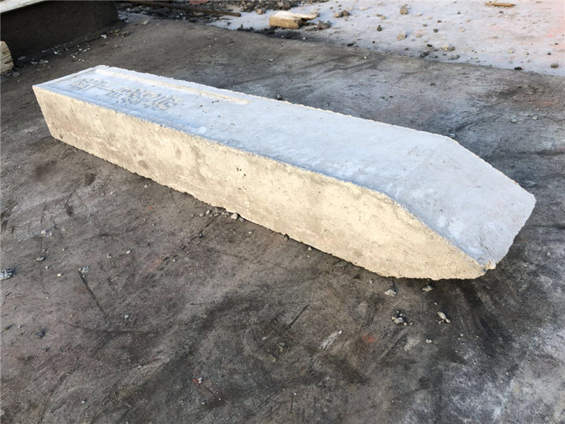 電纜標志樁生產(chǎn)廠家、批發(fā)價、哪里有賣、訂購熱線【廣州富崇水泥制品有限公司】 水泥電纜標志樁