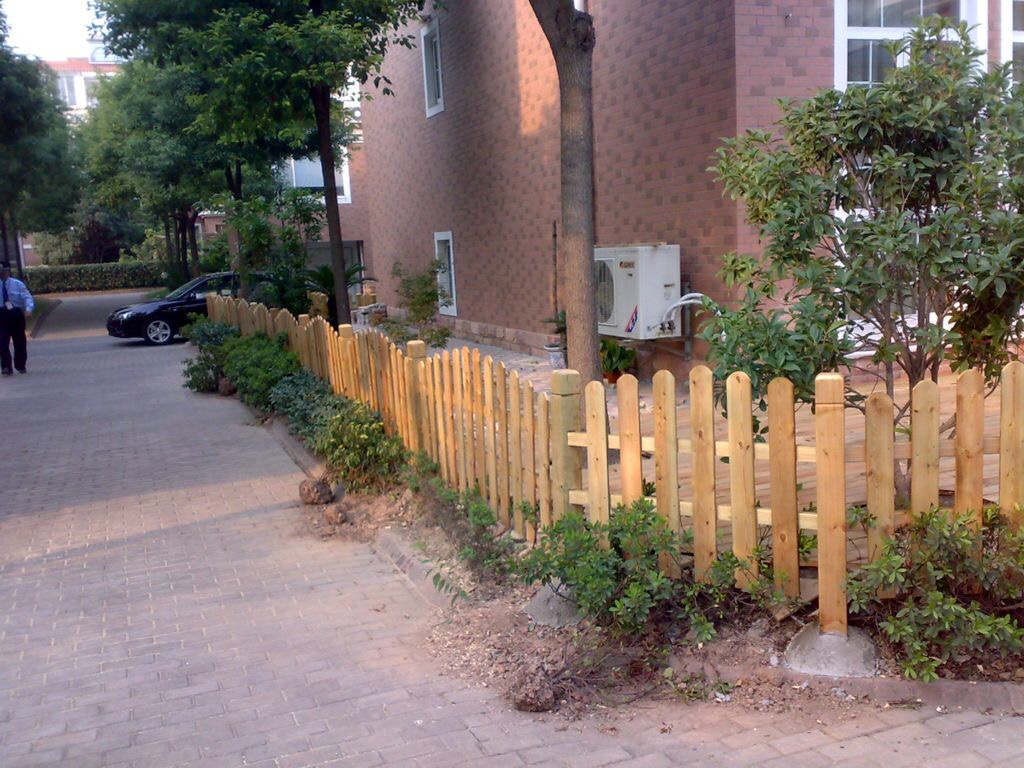 市政道路護欄 草坪工藝圍欄 花池圍欄 仿木柵欄