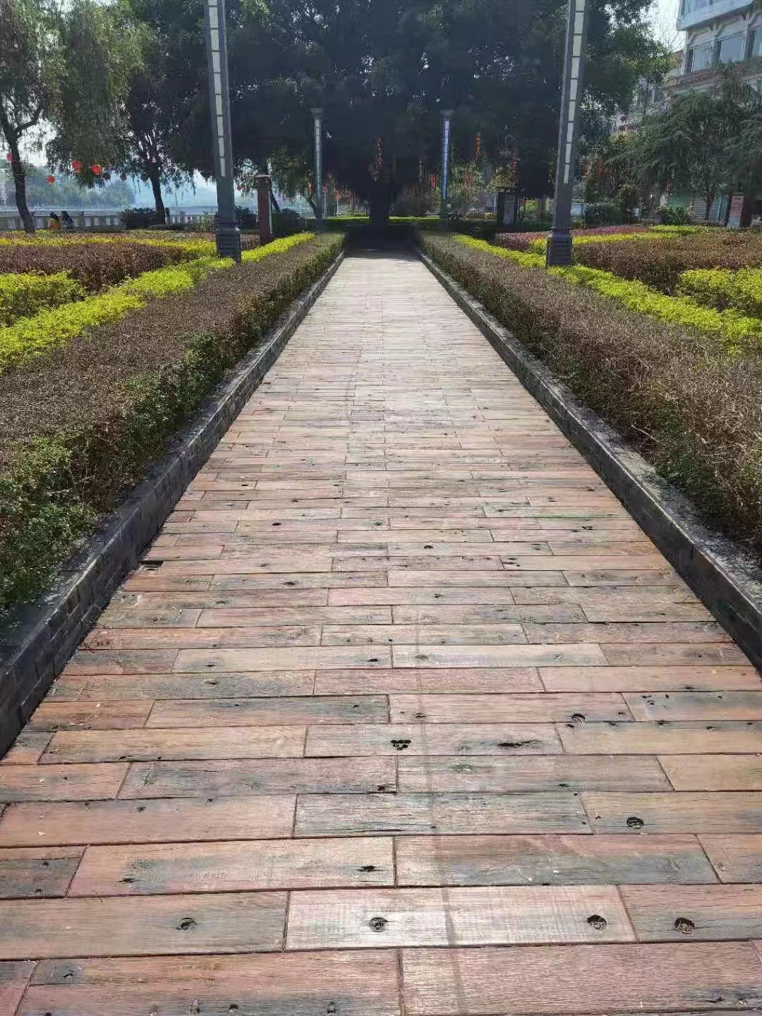 仿木地板價(jià)格表  仿木地板哪里好