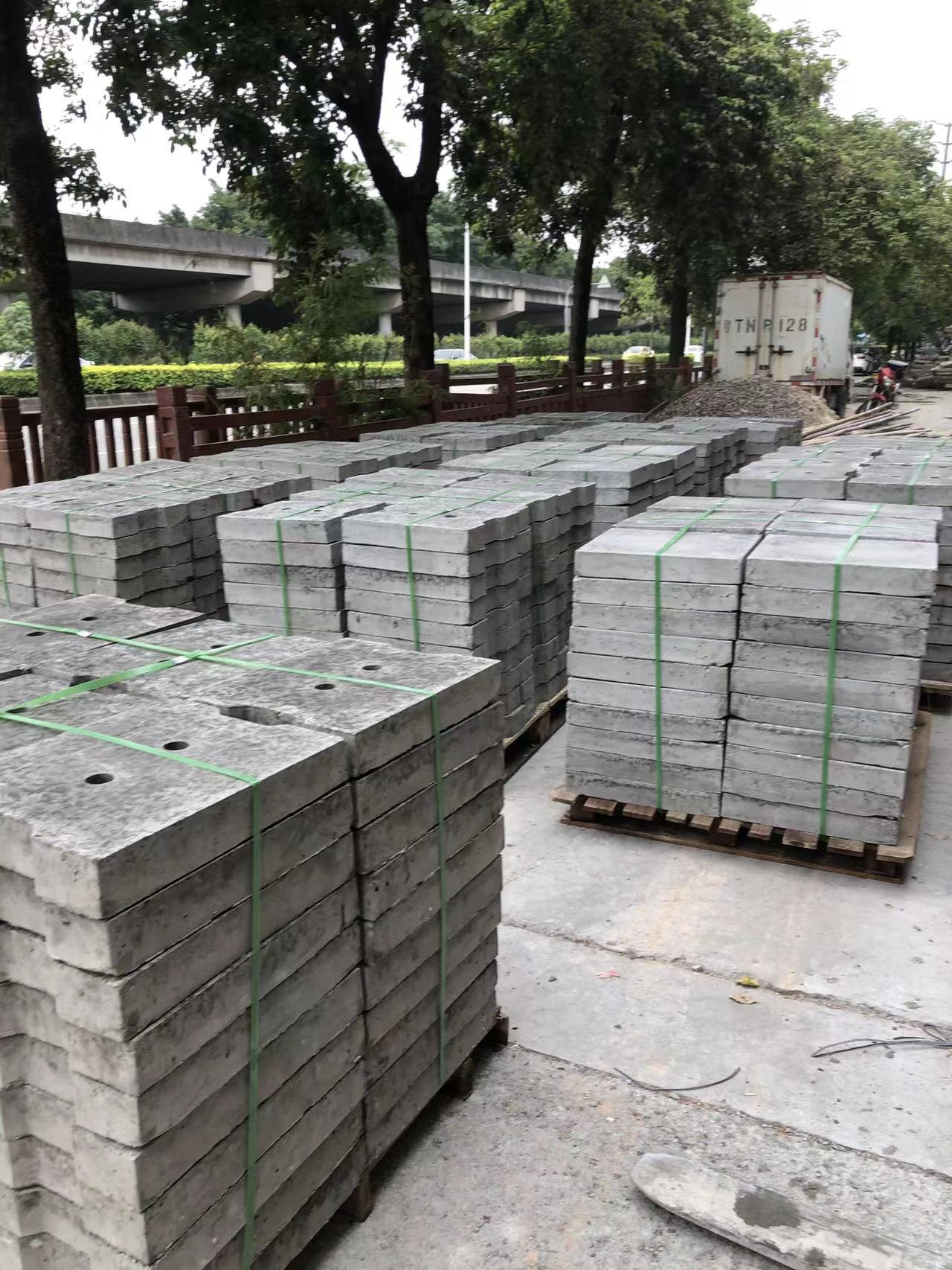 水溝蓋板批發(fā)價(jià)格  水溝蓋板批發(fā)廠家