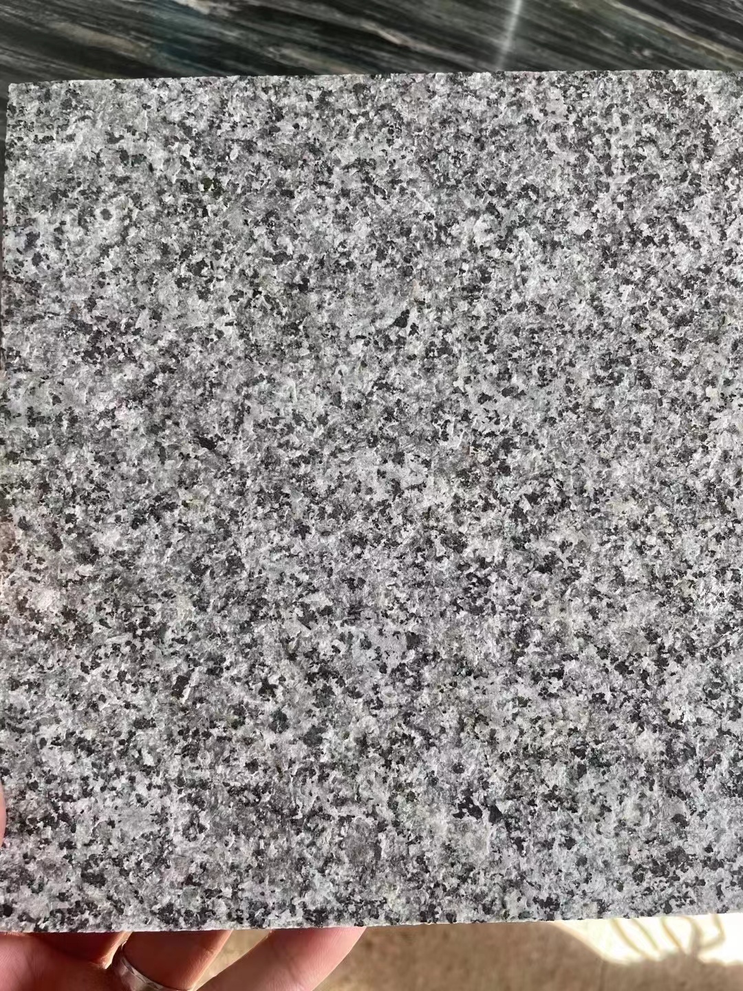 芝麻灰擋車石球價(jià)格