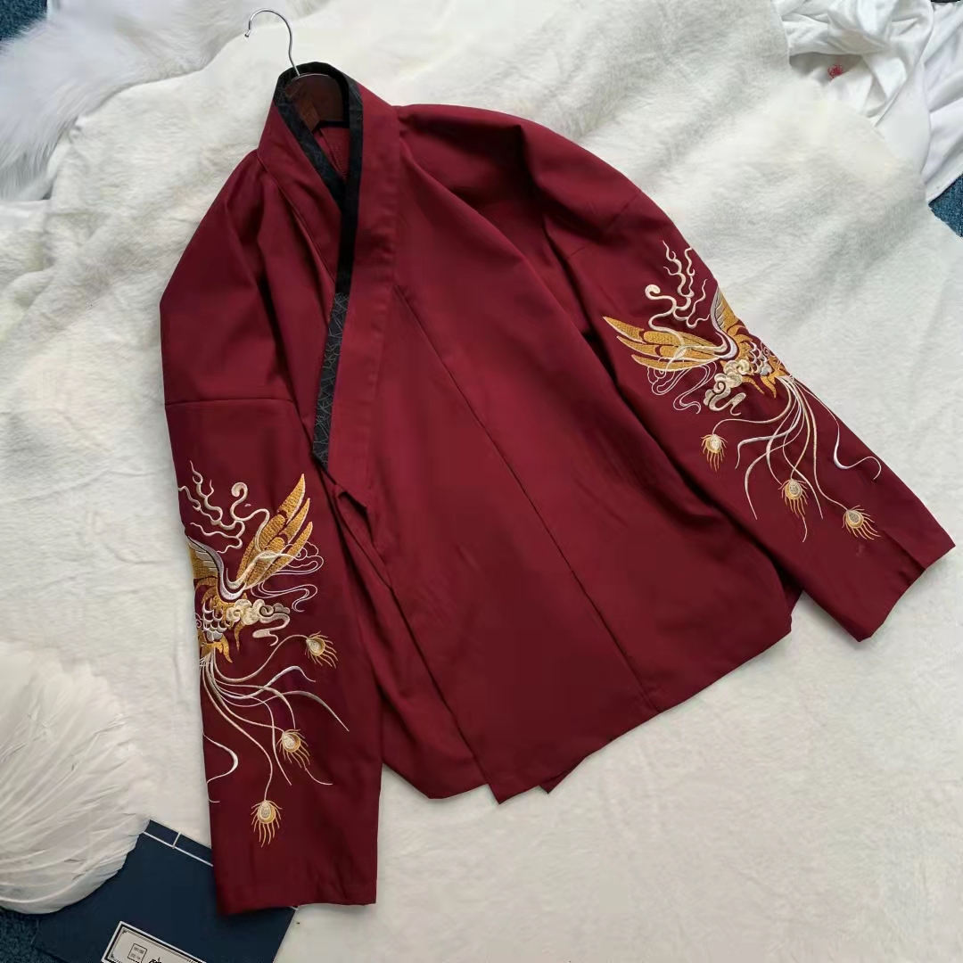 禮服、維密花仙子，杜家班納華服，