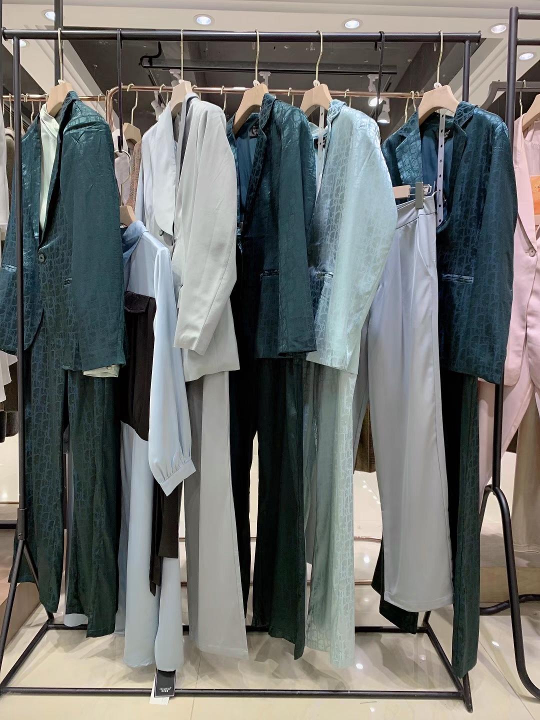 高端氣質(zhì)品牌珂萊迪奧2022 春品牌女裝折扣尾貨走份批發(fā)