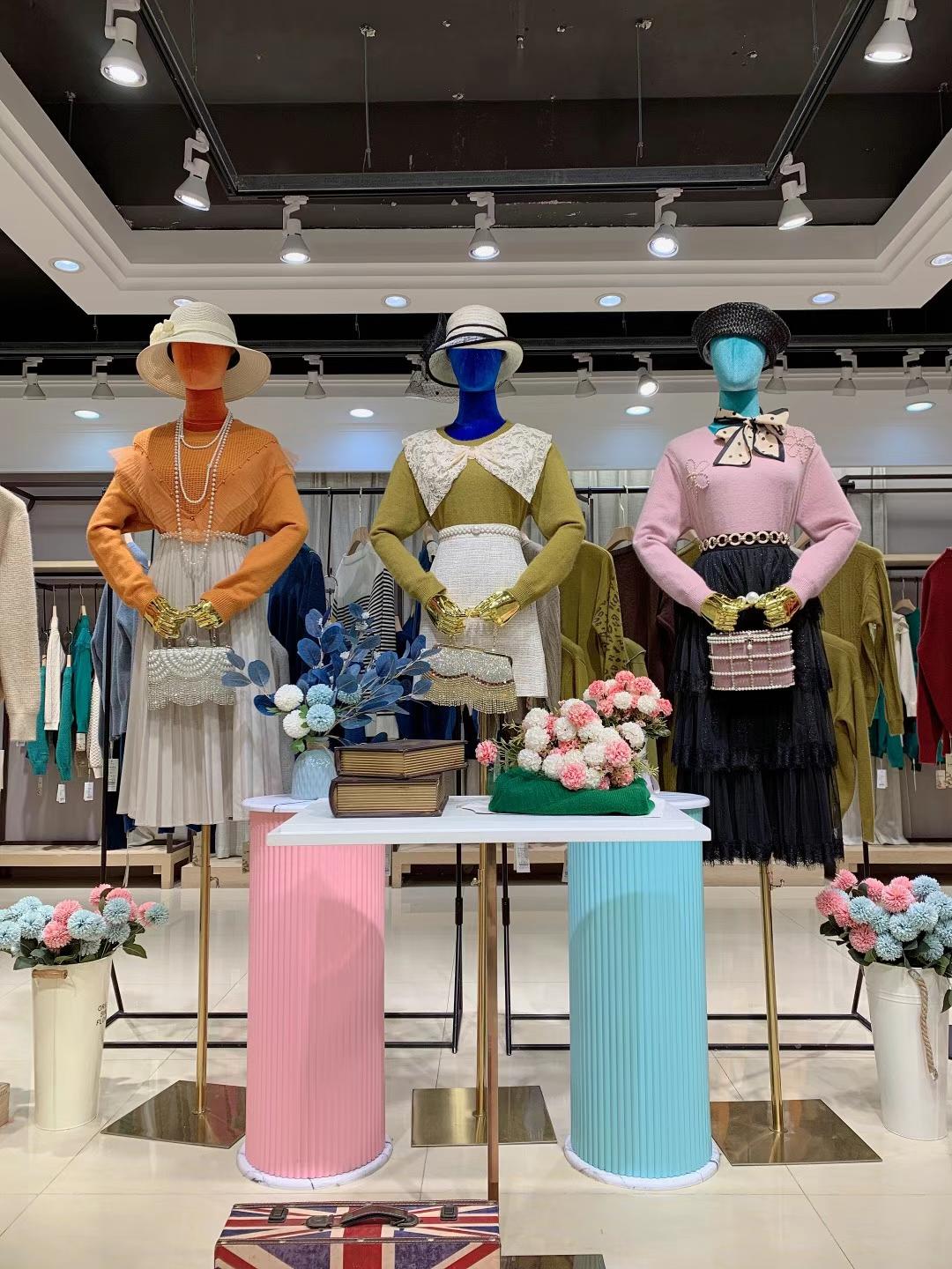 時尚簡約品牌古丘谷兒2022 春品牌折扣女裝尾貨庫存一手貨源批發(fā)