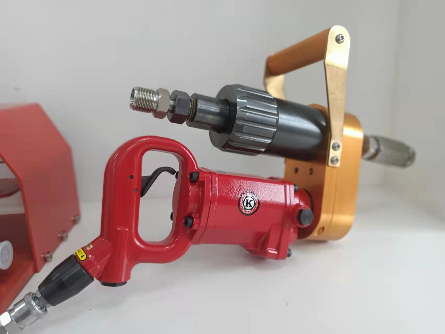 氣動旋轉(zhuǎn)槍