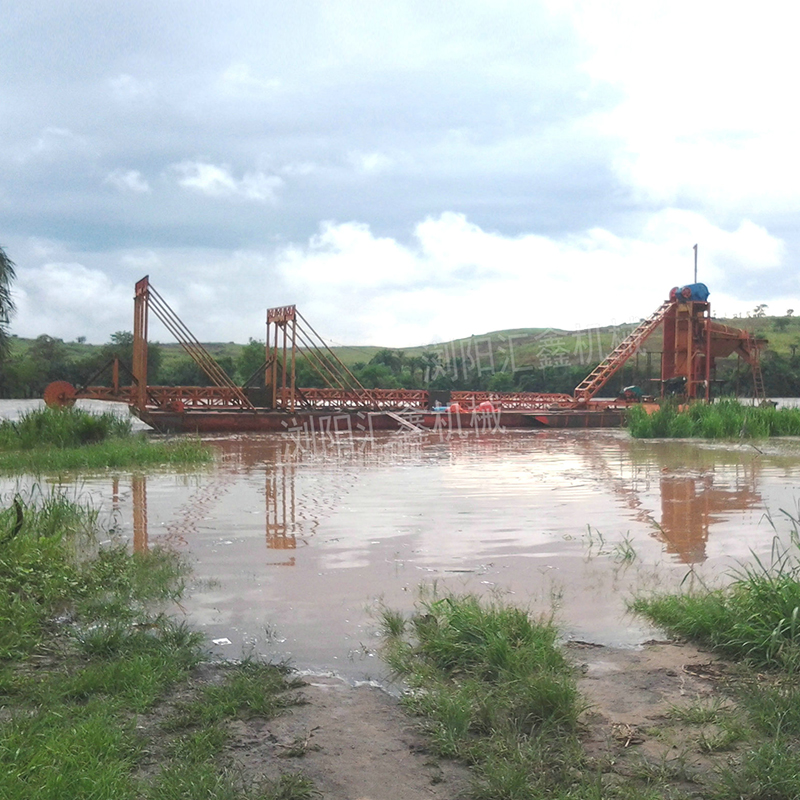 長(zhǎng)沙鉆石開采船長(zhǎng)沙選鉆石的設(shè)備瀏陽鉆石選取設(shè)備湖南鉆石開采機(jī)器瀏陽鉆石淘洗船