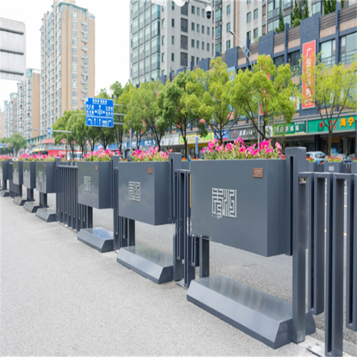 不銹鋼花箱戶外新款不銹鋼鐵藝護(hù)欄組合花箱花槽市政道路隔離隔斷城市綠化 不銹鋼花箱花盆