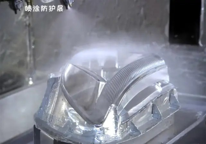 汽車燈罩裝飾條UV真空鍍膜設(shè)備噴涂生產(chǎn)線