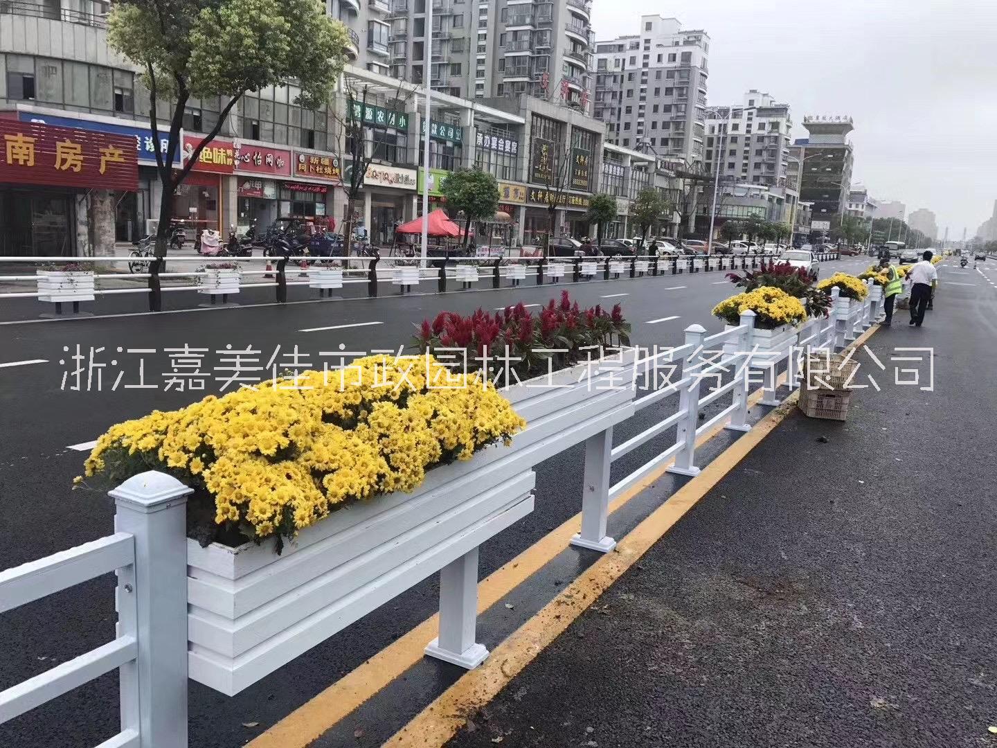 Z字形花箱  戶外新品Z字形PVC花箱  異形花盆市政綠化工程  道路隔離花槽人行地面