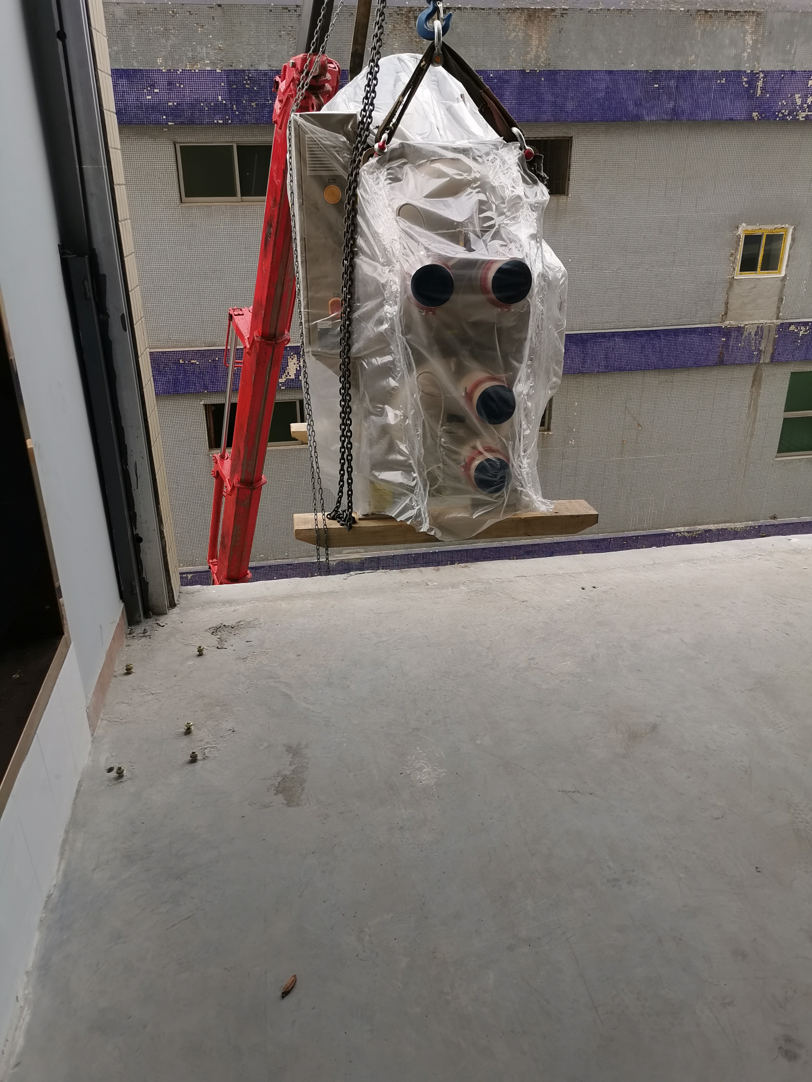 【真不錯】*磁懸浮中央空調(diào)廠家供貨_生產(chǎn)基地_哪里便宜_多少錢【東莞市宏亮冷氣機電安裝工程有限公司】