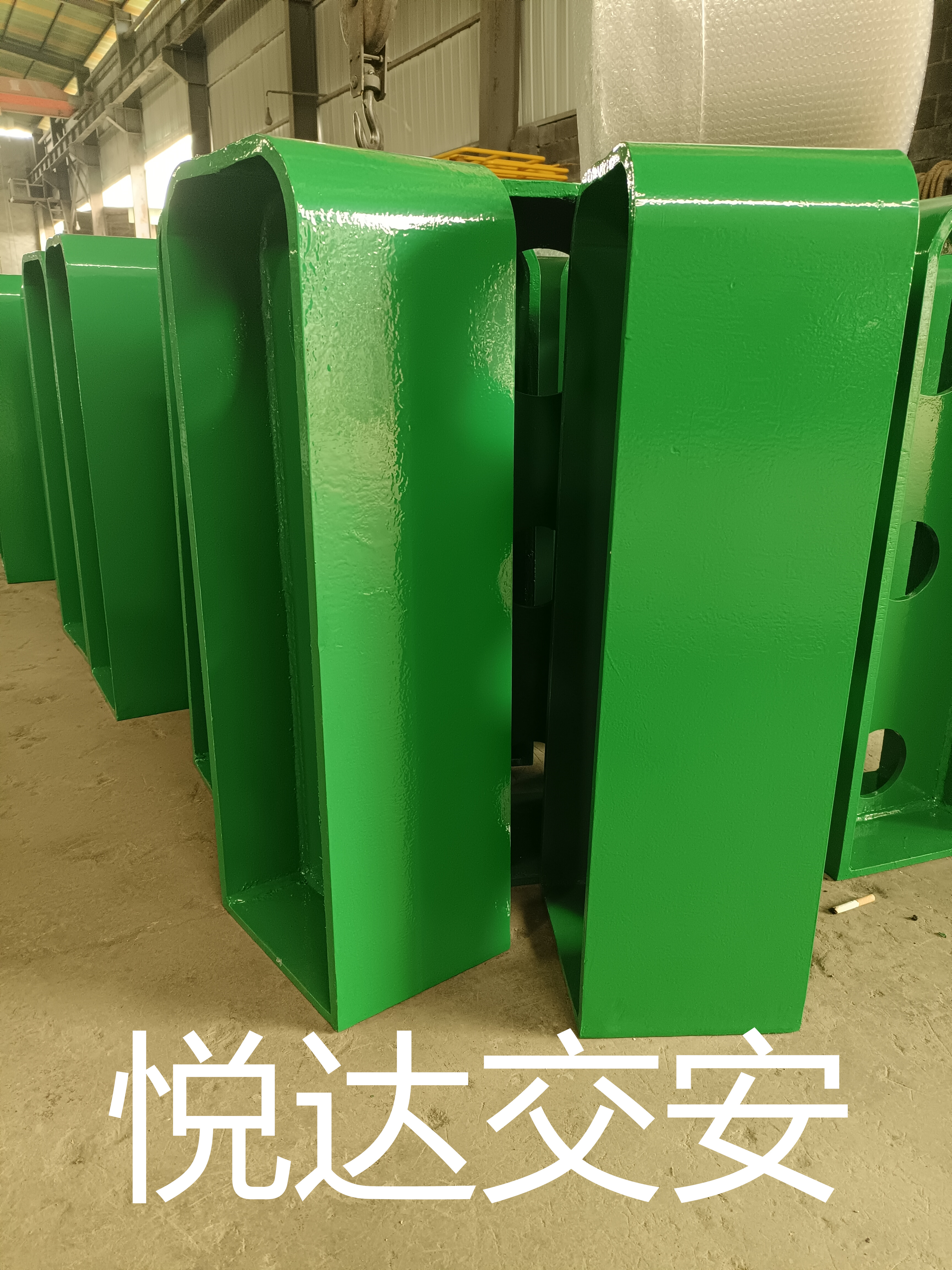 城市下穿隧道防撞護欄