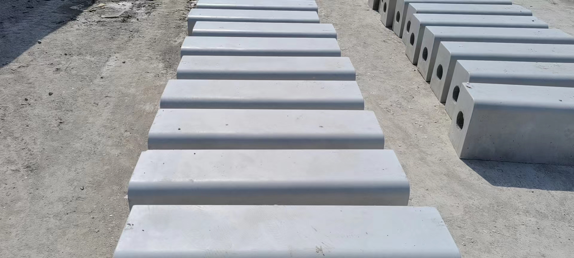 河南安陽(yáng)路沿石批發(fā)、生產(chǎn)廠家、價(jià)格、供應(yīng)商【安陽(yáng)卓越水泥制品有限公司】